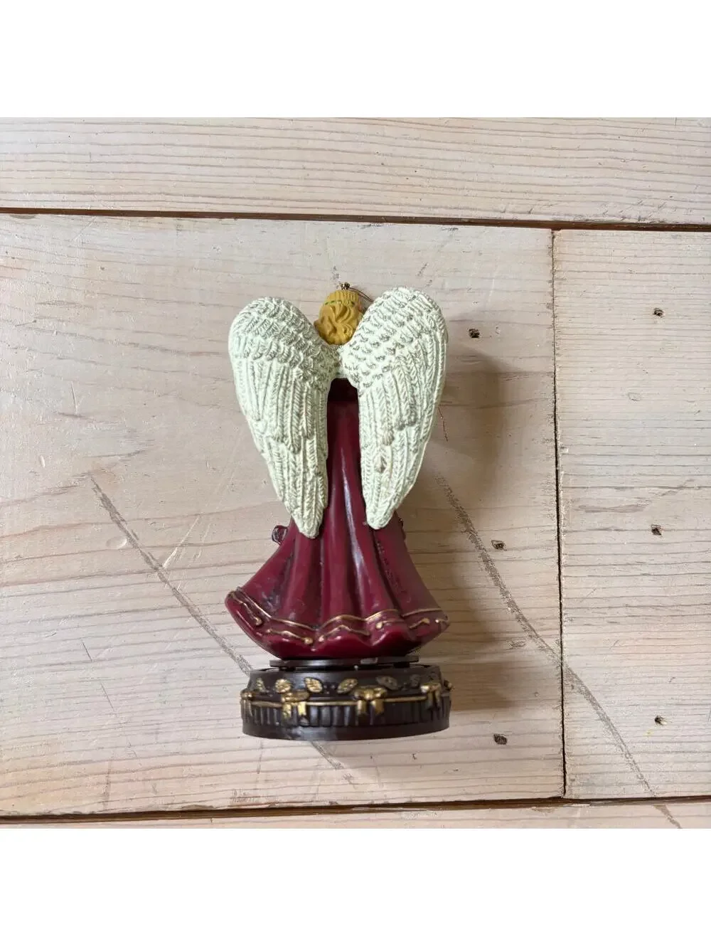 Enesco NWOT Plastic Musical Angel Christmas Ornament